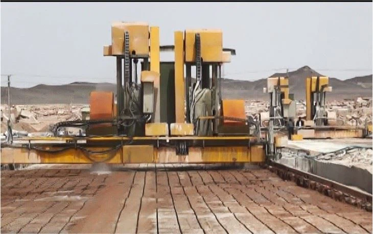 Multi Blades Stone Cutting Machine